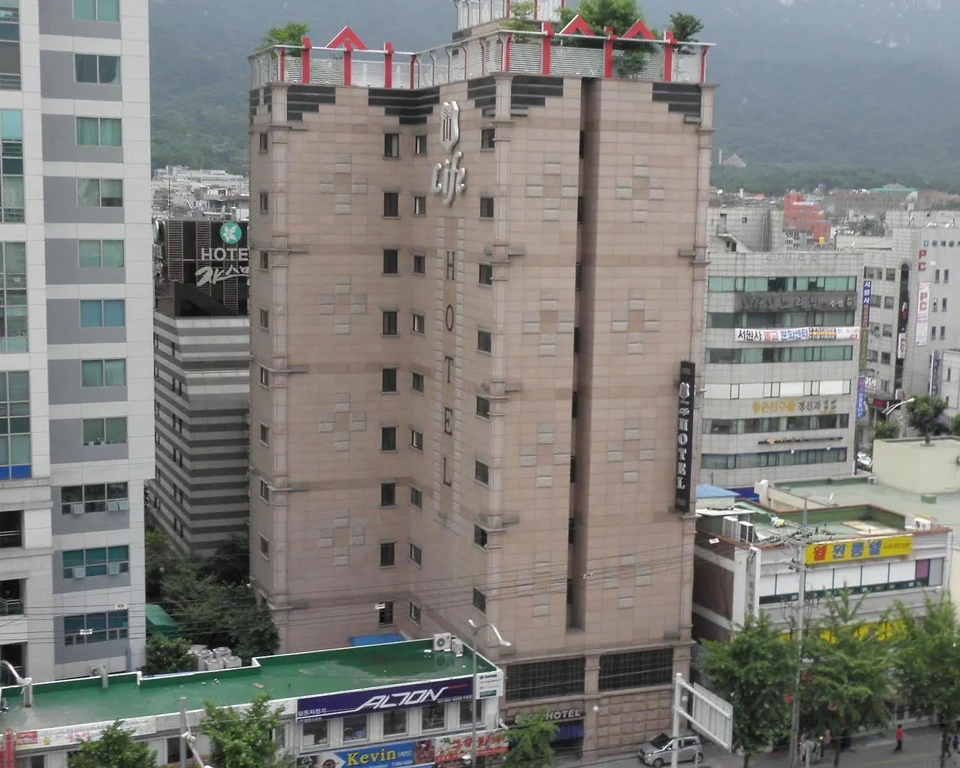 Life Hotel location